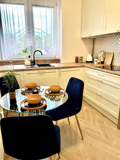 B&W Luxurious Apartment In The Heart Of Breslavia Exterior foto